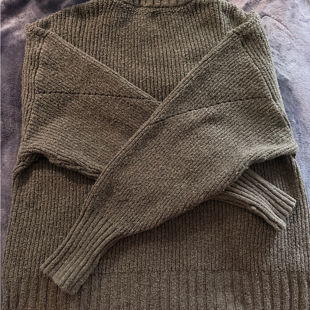 Free Assembly Women's Dark Grey Sweater - Picture 4 of 4
